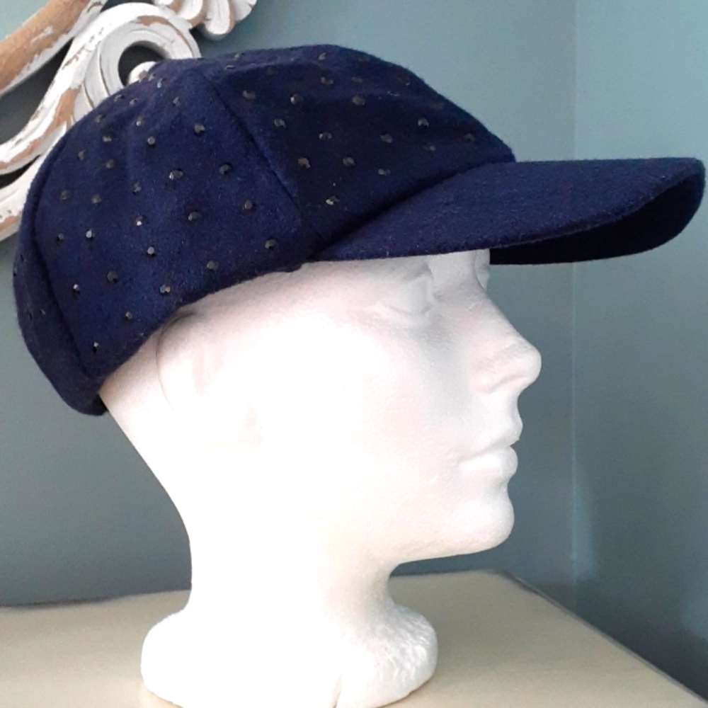 % Pair of embellished brimmed caps - studs & crystals! - Picture 8 of 14